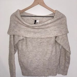 H&M Divided off-the-shoulder sweater